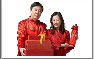 Nhật kí đi Tết sếp đầy gian nan của một "cư dân" công sở