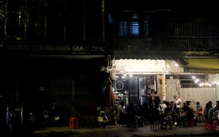 Sài Gòn, những quán cà phê đêm sau 0 giờ