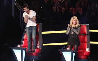 The Voice Mỹ: Các giám khảo lại "làm trò" 