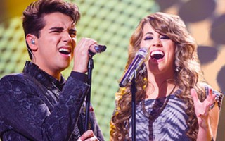 American Idol: Giám khảo chỉ chăm chăm "soi" quần áo 