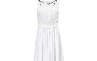 H&M giới thiệu mẫu váy cưới giá 2 triệu đồng