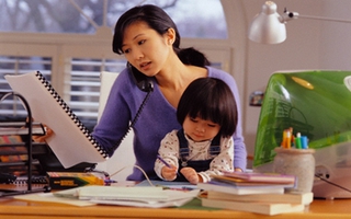 10 điều các ông bố đừng dại dột nói với các bà mẹ