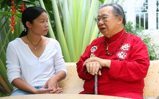 ​Giáo sư Trần Văn Khê nhập viện