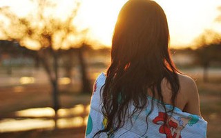 Đàn bà phụ tình = Cái giẻ bẩn hay chiếc vòi nước bị rò rỉ!