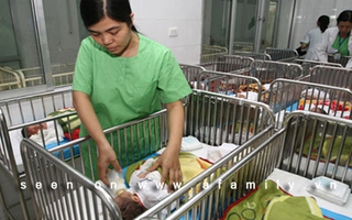 Hệ lụy chạy đua sinh con năm Thìn: Tham "vàng" rước nguy