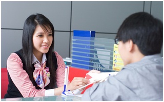 Ngân hàng đầu tiên công bố thưởng Tết đến 7 tháng lương