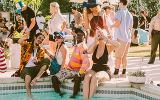 Muốn gặp những cô nàng sexy và hot nhất nước Mỹ, cứ đến tiệc bể bơi của Coachella!