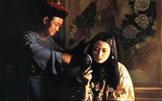 Chuyện người phụ nữ khát tình nghĩ đủ kế để thỏa mãn dục vọng