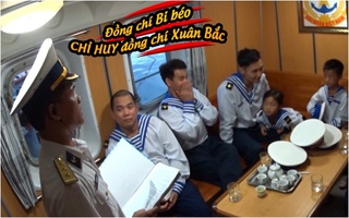 Xuân Bắc liên tục bị nhắc nhở vì tội "cười cợt"