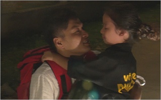 "Vỡ òa" khoảnh khắc gặp lại con đầy xúc động của Hồng Đăng, Thành Được
