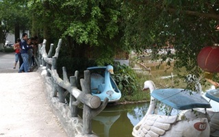Hai bé gái chết đuối trong khu sinh thái ở Hà Nội
