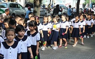 Lộ chiêu mới 'móc túi' phụ huynh
