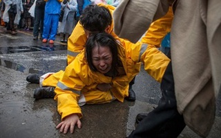 Trục vớt thi thể cậu bé gọi điện cầu cứu đầu tiên trên chuyến phà Sewol