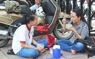 Nghèo cùng cực không nên học đại học?