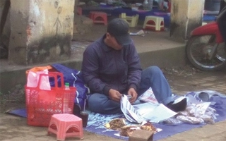Cảnh giác với thuốc nam bán dạo