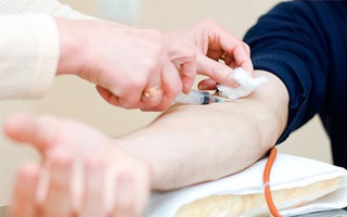 Hỏi về loại xét nghiệm giúp chẩn đoán vô sinh ở nữ giới