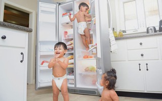 Chuyện gì sẽ xảy ra với 3 đứa trẻ khi bố mẹ vắng nhà?