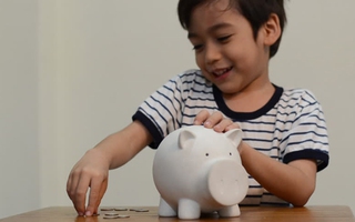 Hãy dừng ngay nếu bạn đang dùng thứ này để khuyến khích trẻ