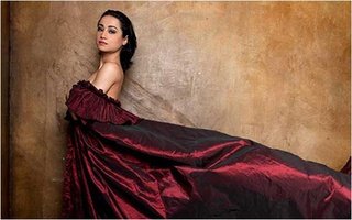 Vũ công ballet xinh đẹp người Pháp tiết lộ lý do đặc biệt mê Việt Nam