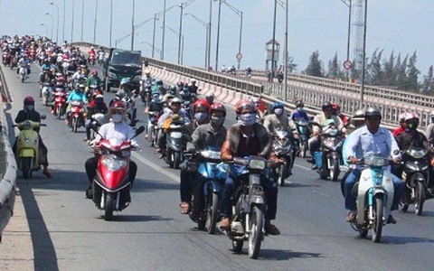 Người miền Tây ùn ùn đổ về về TP Hồ Chí Minh sau nghỉ Tết