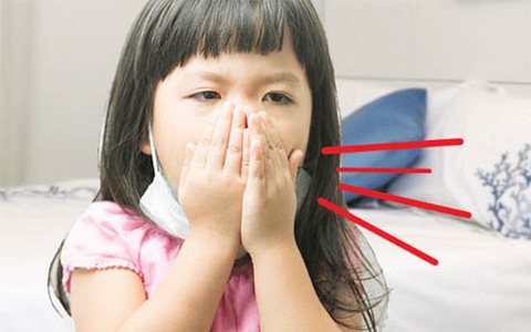 Bác sĩ chỉ cách bố mẹ phân biệt trẻ ho do mắc bệnh gì