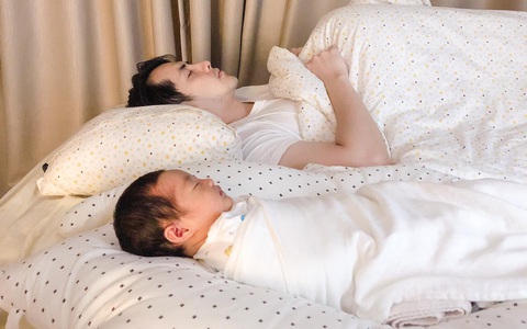 Biết giá chiếc gối con gái Đông Nhi nằm nhiều người choáng váng thốt lên: Đúng là "tiểu thư lá ngọc cành vàng"