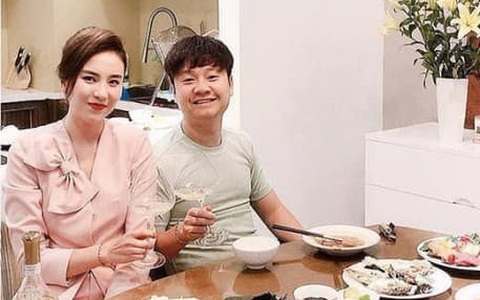 MC Mai Ngọc ngầm tiết lộ lý do ít xuất hiện cùng chồng, nhân tiện tự khai luôn "điểm yếu" của ông xã doanh nhân