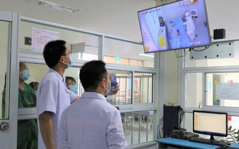 Cứu kịp thời bệnh nhân 73 tuổi bị xuất huyết tiêu hóa trong thời gian cách ly