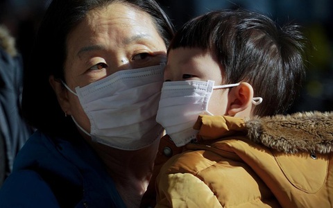 Hàn Quốc nghi ngờ ca bệnh "siêu lây nhiễm" sau khi phát hiện 20 trường hợp nhiễm virus corona trong 1 ngày