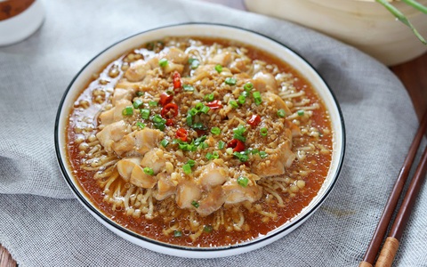 Gà hấp nấm làm dễ, ăn ngon lại còn đẹp như nhà hàng 5 sao
