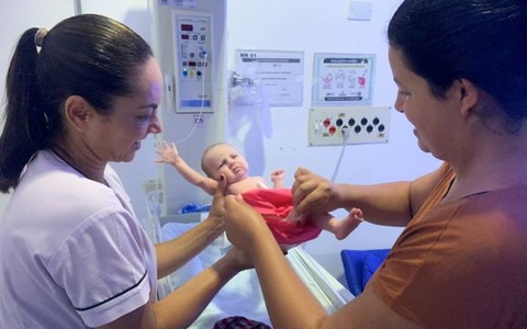 Chuyện hy hữu: Bà mẹ phải đợi 2 tháng sau khi sinh mới vỡ òa hạnh phúc khi biết giới tính của con
