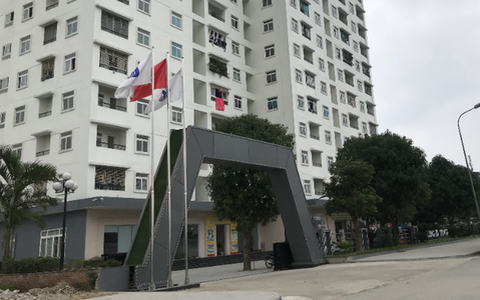 Nghệ An: Nam thanh niên dập nát bàn tay sau tiếng nổ lớn tại căn hộ chung cư