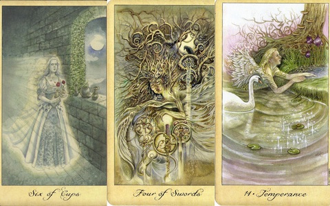 Rút một lá bài Tarot để khám phá những thăng trầm sẽ đến với đường tình duyên của bạn trong tương lai