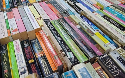 First News đang chuẩn bị hồ sơ kiện Lazada vì bán sách giả