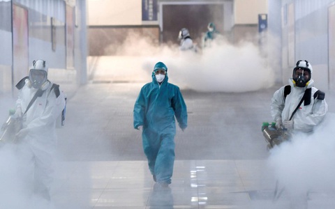 Nghiên cứu mới: Virus SARS-CoV-2 có thể 'bay' xa 4m trong không khí