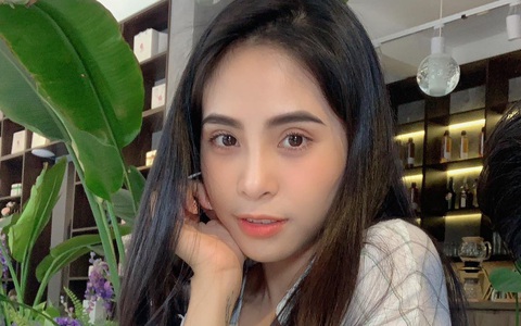 Ca nương Kiều Anh khoe cửa hàng vẫn đạt doanh thu gần tỷ dù phải đóng cửa, chỉ bán online đơn vẫn tới tấp
