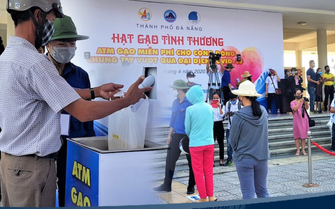 ATM gạo tự động đầu tiên ở Đà Nẵng: Không phân biệt bạn đi xe gì, ai cần cứ đến lấy!