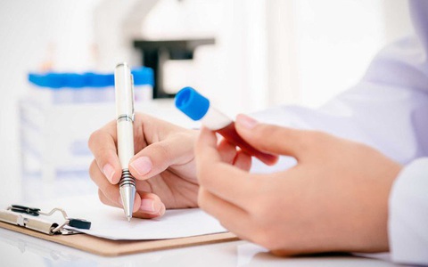 Hàng trăm người liên quan 3 ca mắc COVID-19 'phức tạp' đã có kết quả xét nghiệm