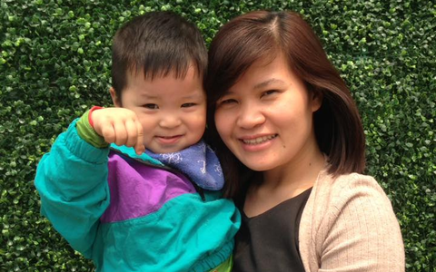 Kể chuyện sinh con phải chịu đau đớn như thế nào, cuối cùng mẹ lại "đứng hình" trước câu hỏi hồn nhiên của con