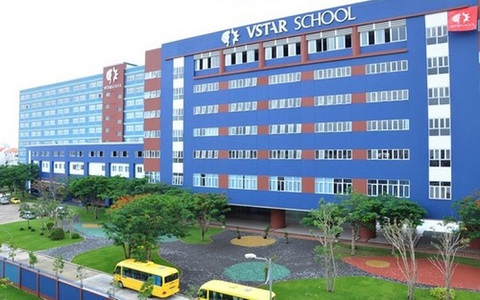 Sau 2 lần bị phụ huynh gửi đơn kiến nghị và thư cầu cứu UBND thành phố về việc thu học phí, trường Vstar đã chính thức phản hồi