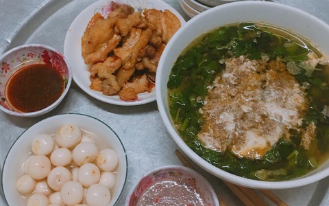 Hội gái đoảng tiếp tục "tự thú" tai nạn khi đi chợ: Mua vịt thì quên, mua lươn để trườn mất nhưng hài nhất là màn trả giá đỉnh cao