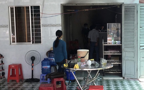 Đổ xăng vào xe máy, 2 cha con tử vong thương tâm