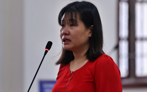 Xét xử gian lận điểm thi ở Hòa Bình: "Bị cáo chưa bao giờ nghĩ chấm thi mà bị đi tù, nếu biết vậy đã bỏ nghề từ lâu"