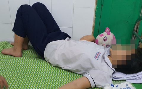 Hải Phòng: Hàng chục học sinh nghi ngộ độc sau khi uống nước ngọt do cô giáo mang đến lớp