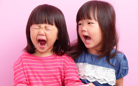 Trẻ có chỉ số EQ thấp thường có 4 biểu hiện dưới đây, cha mẹ sửa ngay cho con còn kịp