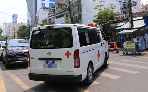 Đi cấp cứu, nữ nhân viên y tế bị người nhà bệnh nhân đánh phải... "cấp cứu"