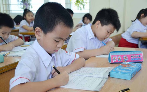 Đi học trở lại sau 3 tháng nghỉ phòng dịch, đây là những điều bố mẹ cần dặn dò con kỹ lưỡng để đảm bảo an toàn tuyệt đối