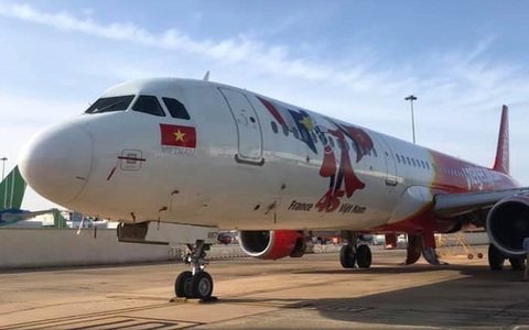 Máy bay trượt khỏi đường băng Tân Sơn Nhất: Vietjet lên tiếng xin lỗi