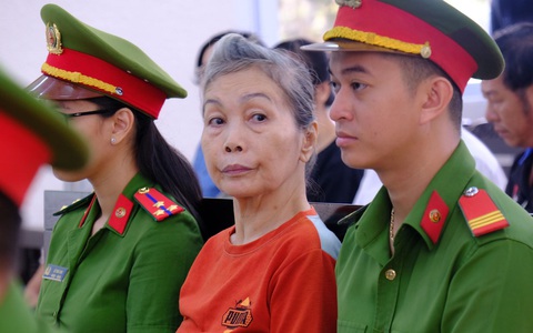 Mẹ nữ chủ mưu giết người, giấu xác trong thùng đổ bê tông: 'Con tôi chỉ giết quỷ dữ chứ không giết người'