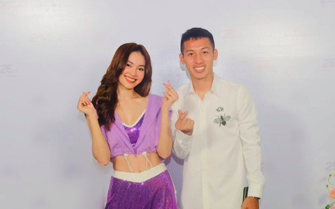 Ninh Dương Lan Ngọc ăn vận sexy khi hội ngộ fan hâm mộ Hà Nội, tiết lộ bí quyết sở hữu vòng eo 54cm